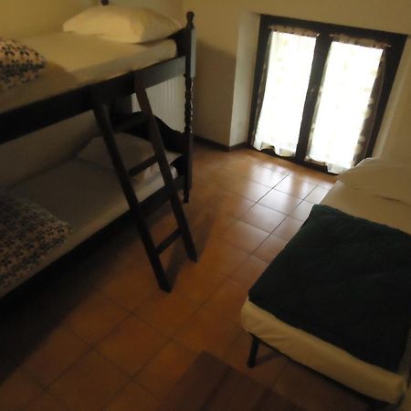 Rifugio Alpetto Di Torno Hostel Sormano Bagian luar foto