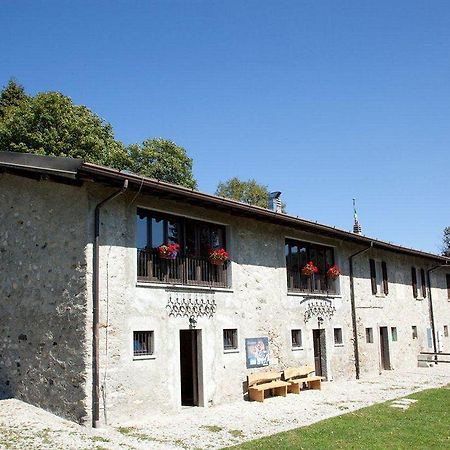 Rifugio Alpetto Di Torno Hostel Sormano Bagian luar foto