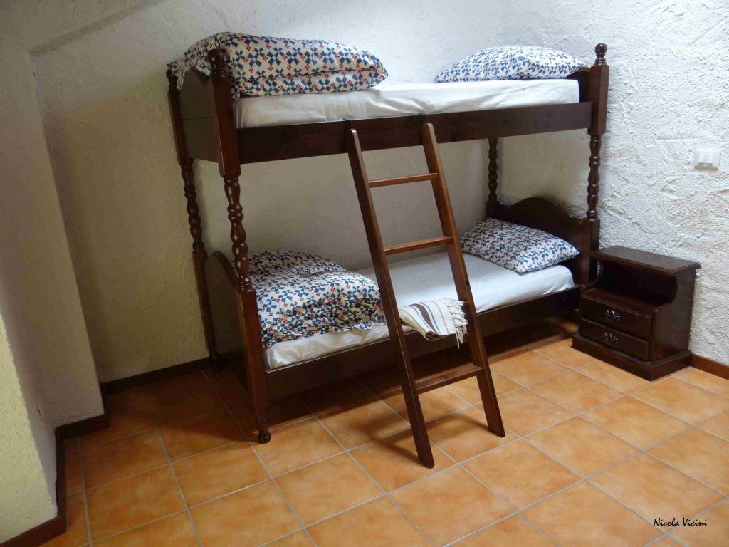 Rifugio Alpetto Di Torno Hostel Sormano Ruang foto