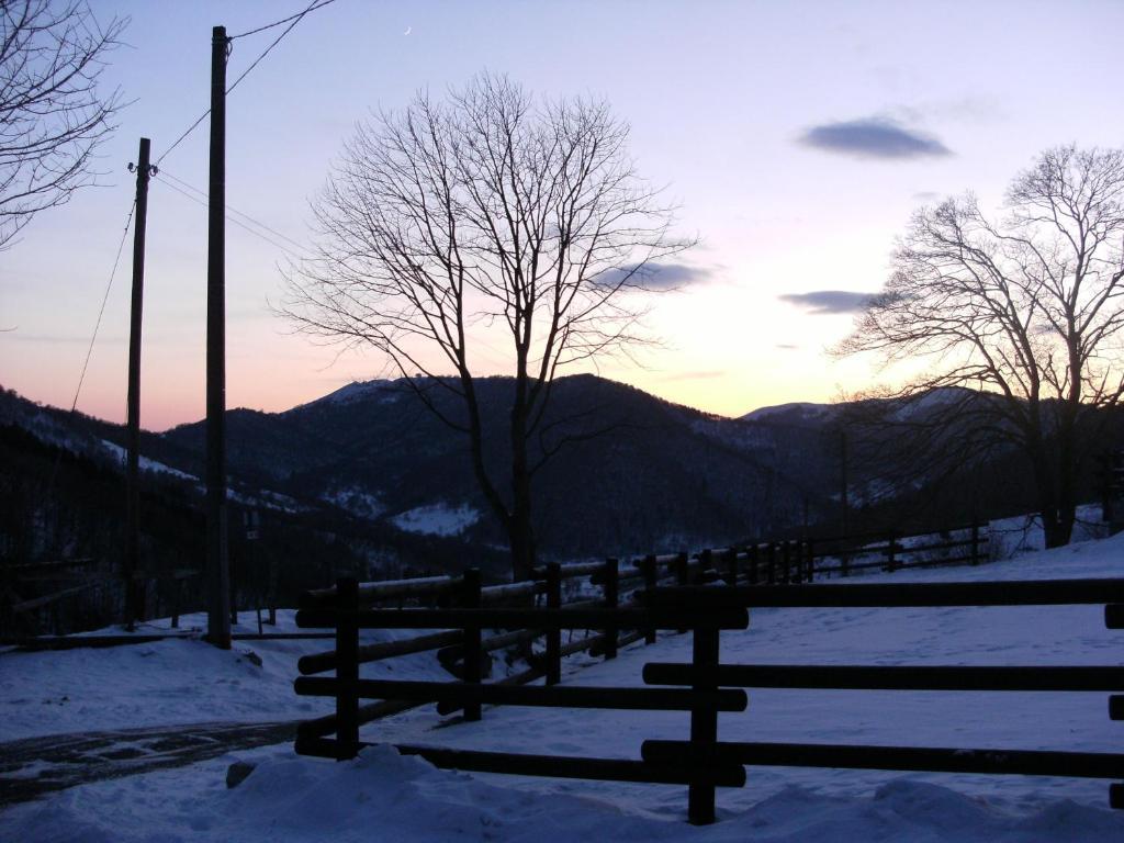 Rifugio Alpetto Di Torno Hostel Sormano Bagian luar foto