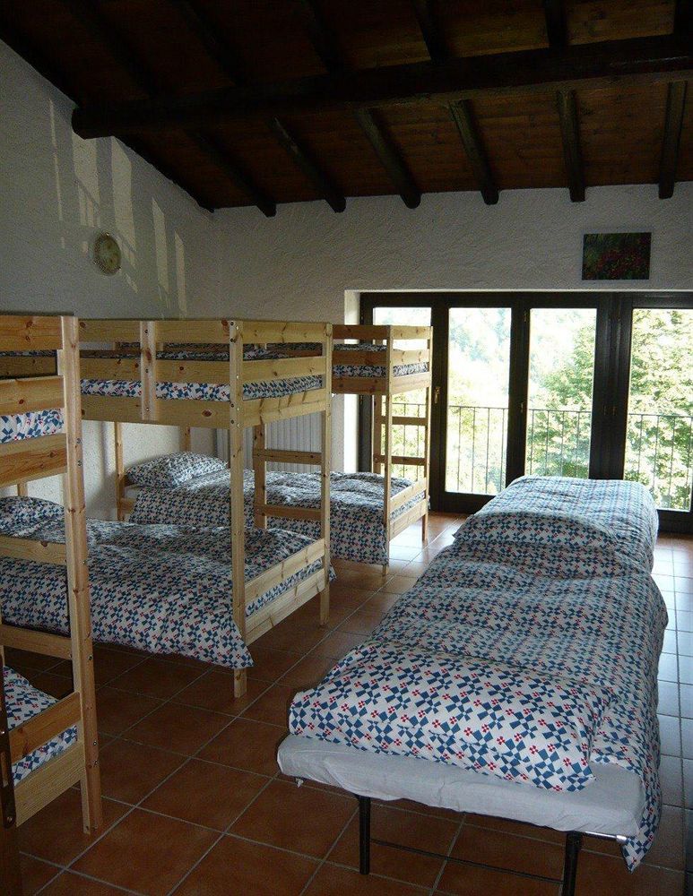 Rifugio Alpetto Di Torno Hostel Sormano Bagian luar foto