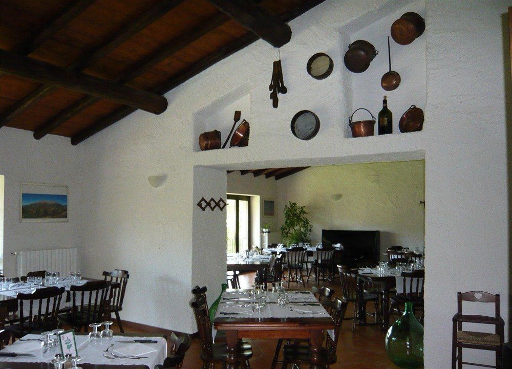 Rifugio Alpetto Di Torno Hostel Sormano Bagian luar foto