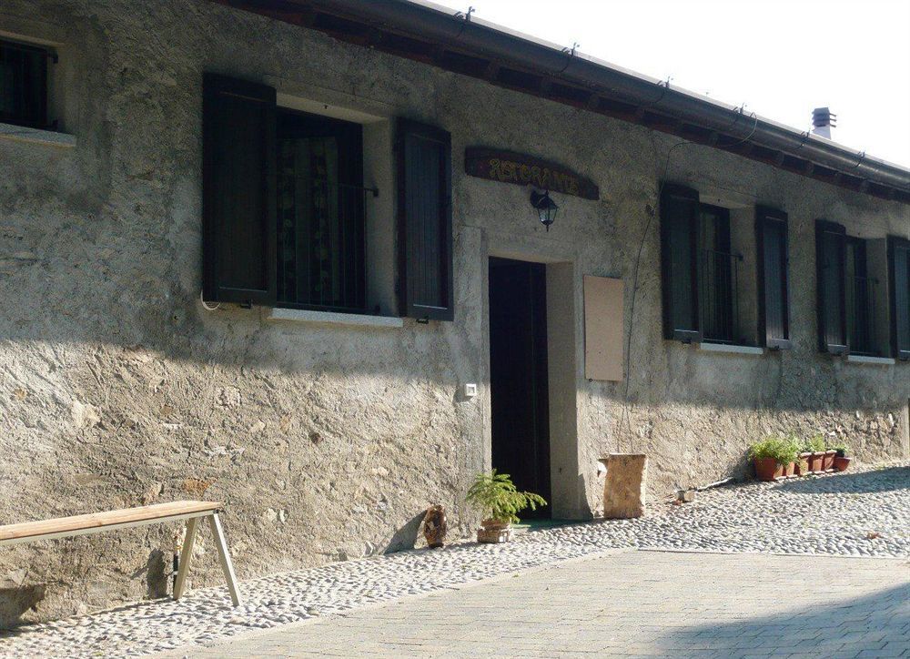 Rifugio Alpetto Di Torno Hostel Sormano Bagian luar foto